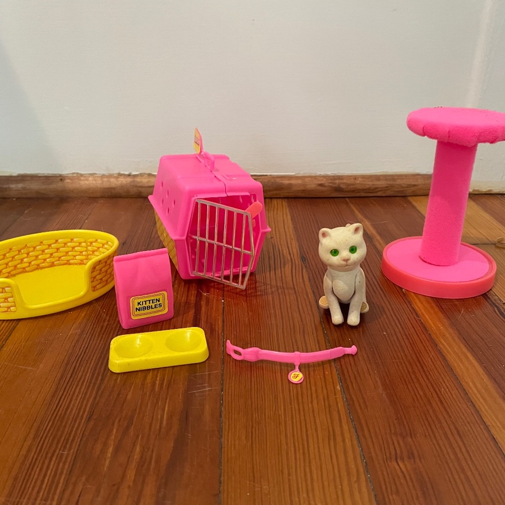 Vintage Barbie cat Fluff 1982